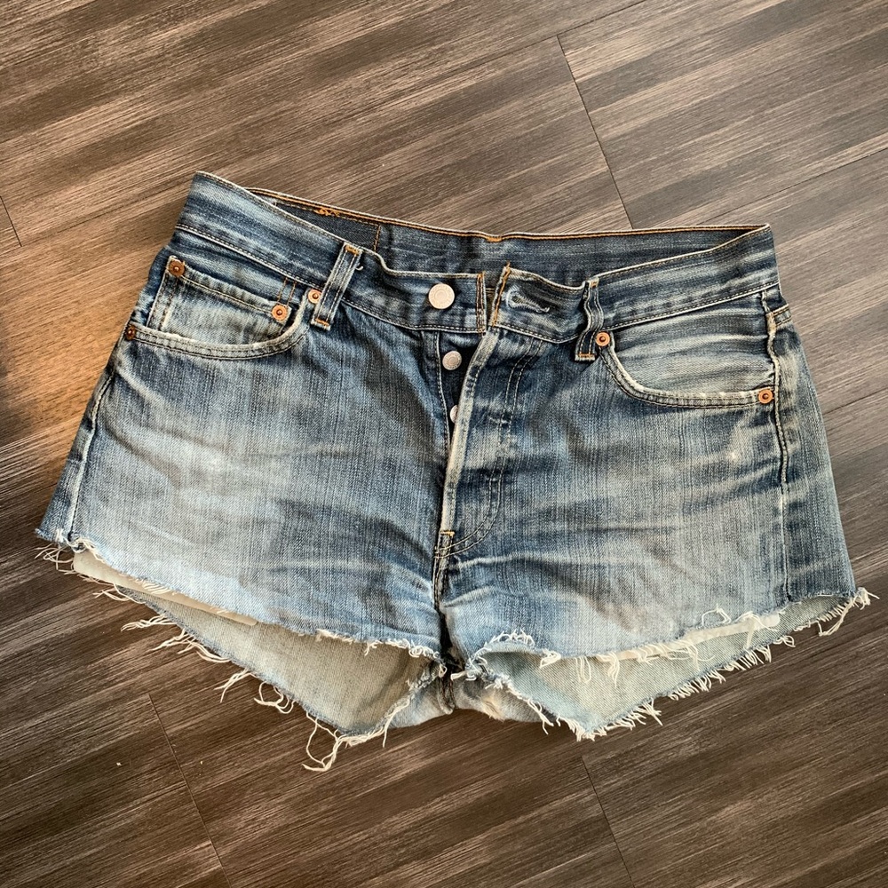 Levis jean shorts